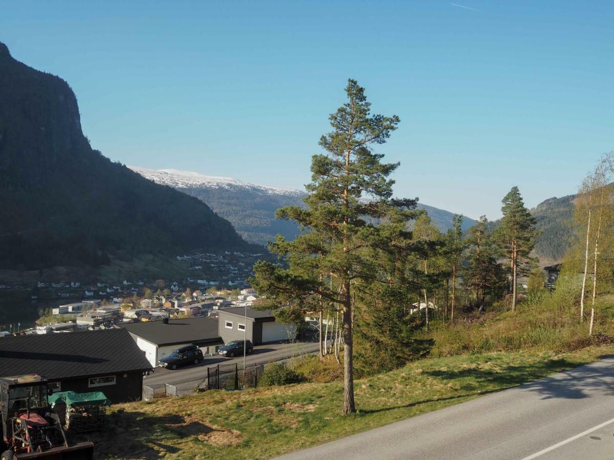 Stryn Stor Og Moderne Leilighet 外观 照片