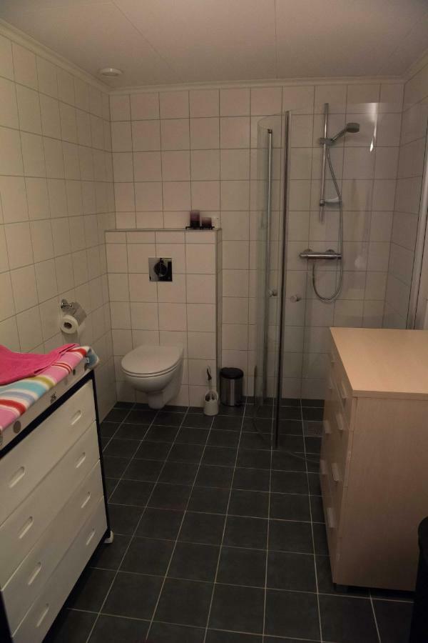Stryn Stor Og Moderne Leilighet 外观 照片